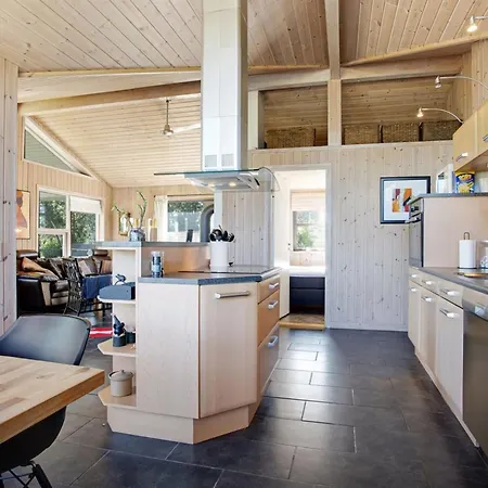 Frido - 500m From The Sea By Interhome
